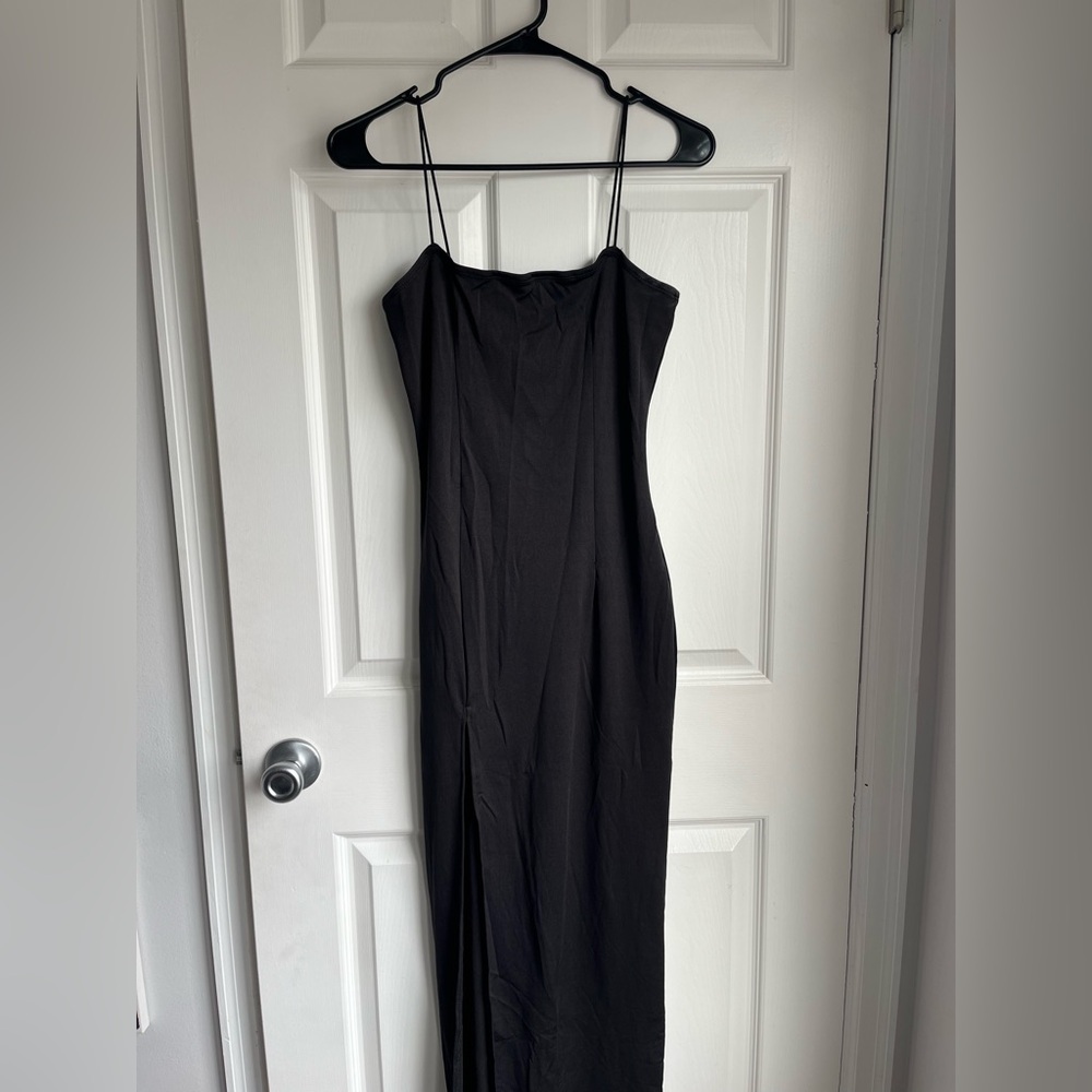 Elegant Black Maxi Dress